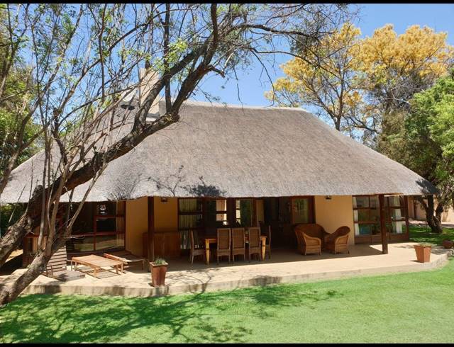3 BEDROOM HOUSE SOLD IN LAKELAND ESTATE